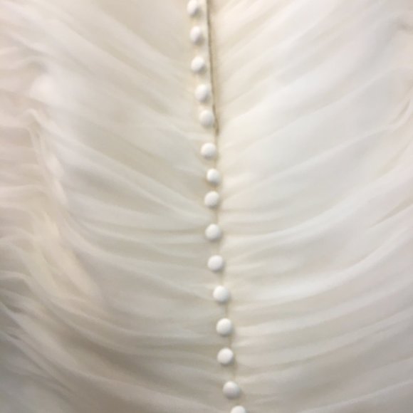 New Sexy BUM Mermaid Mori Lee Wedding Dress, Size 12. Reg $1999 SO FLATTERING! - Picture 7 of 16